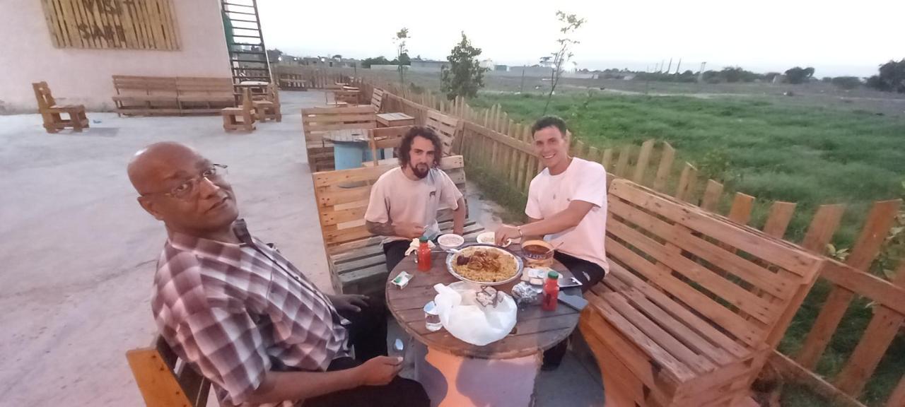 Safi Kitchen Hostel Gawr as-Safi Екстер'єр фото