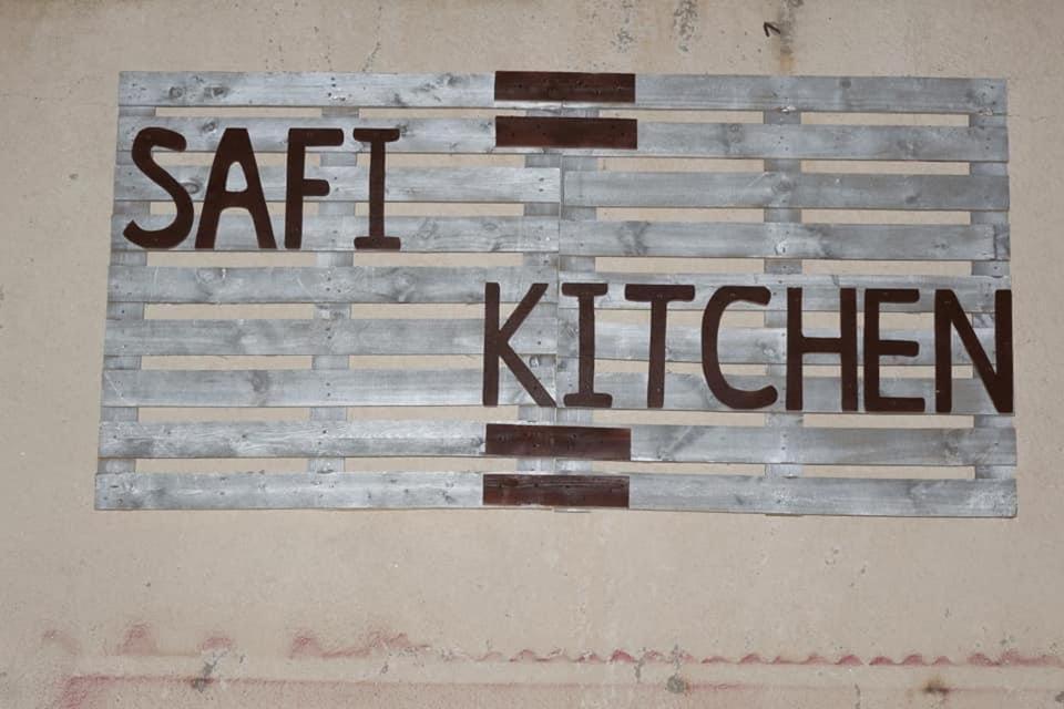 Safi Kitchen Hostel Gawr as-Safi Екстер'єр фото