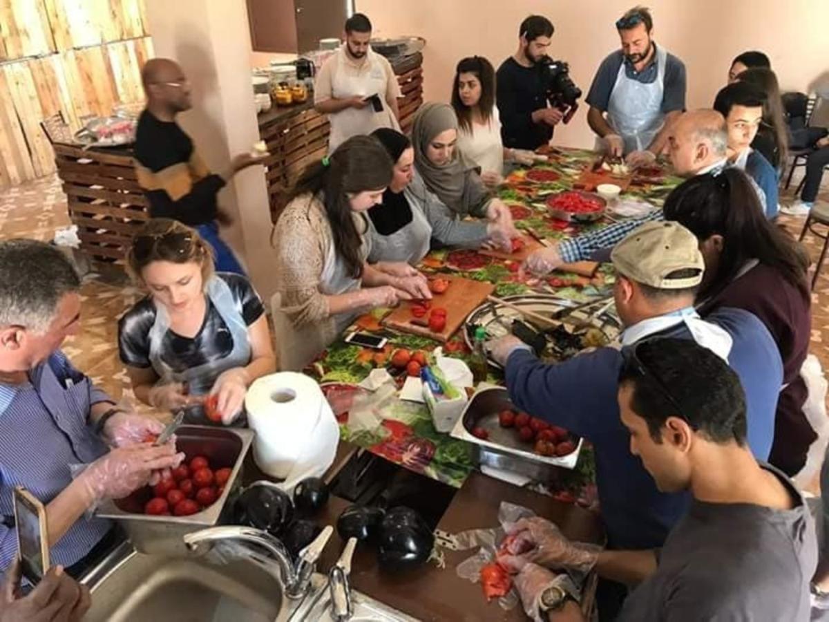 Safi Kitchen Hostel Gawr as-Safi Екстер'єр фото